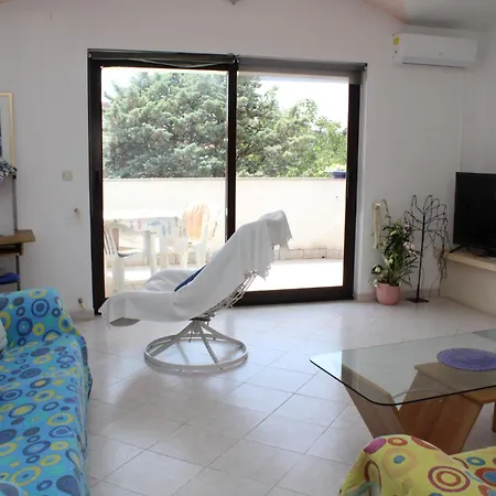 Apartments Sunny Flower * 푼타나