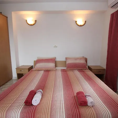 Apartment Gracia *